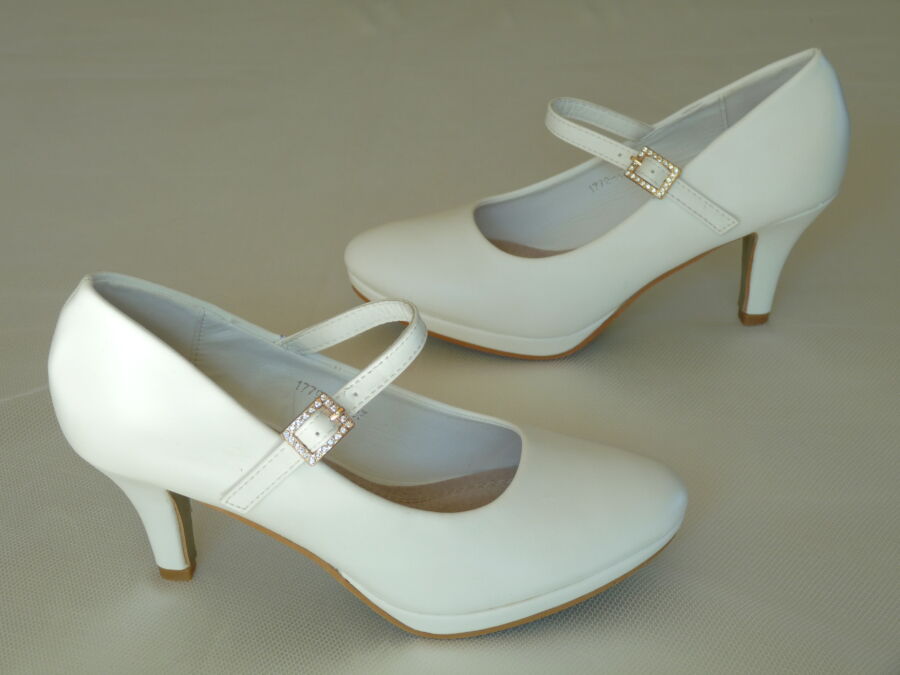 Platform talpú, pántos menyasszonyi cipő