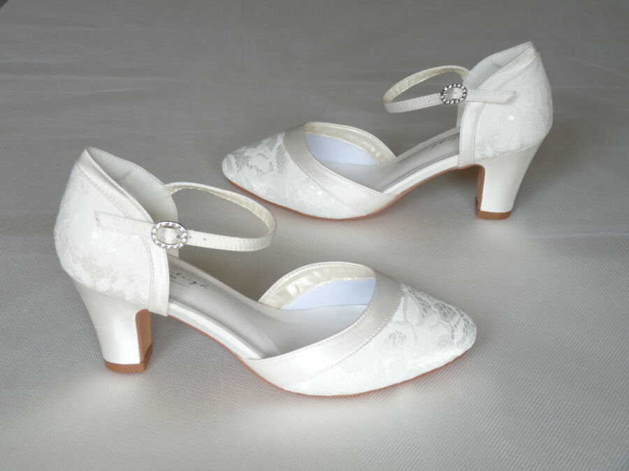 Livia pántos menyasszonyi cipő