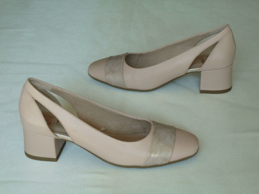 Púder színű, oldalt nyitott, női esküvői cipő