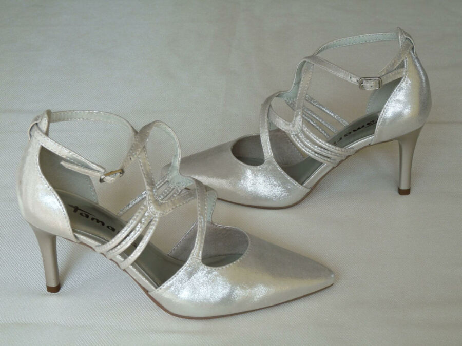 Keresztpántos, ezüst színű női esküvői cipő
