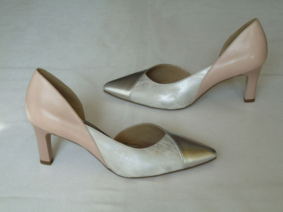 Asszimetrikus fazonú női esküvői cipő