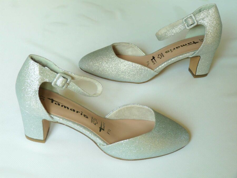 Kétrészes ezüst színű menyasszonyi cipő